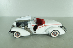 Auburn Speedster 1935, white, Franklin Mint 1:24