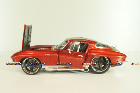 Chevrolet Corvette (C2) 1965 red, 31100, Maisto 1:18