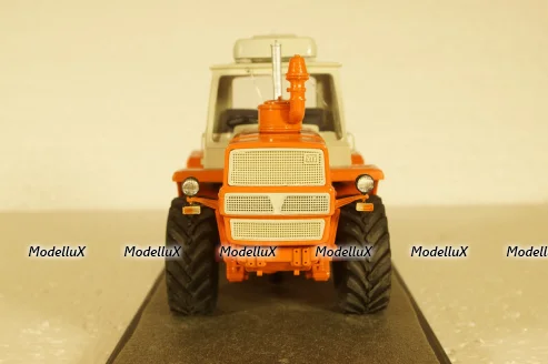 Т-150 трактор с кондиционером, 1980  г., RTM 1:43