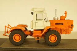 Т-150 трактор с кондиционером, 1980  г., RTM 1:43