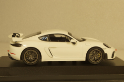 Porsche 718 Cayman GT4 Clubsport 2020 White, 410196100, Minichamps 1:43