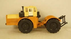 К-701, Кировец, з-д Двигатель 1:43  