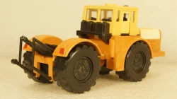 К-701, Кировец, з-д Двигатель 1:43  