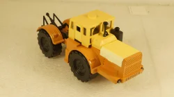 К-701, Кировец, з-д Двигатель 1:43  