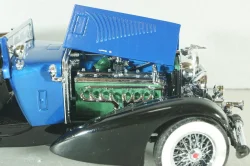 Duesenberg J Victoria 1933, blue/black, Franklin Mint 1:24