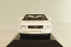 Audi A8 (D2) 1999, white, 940018801, Maxichamps 1:43