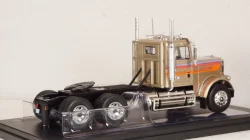 Freightliner FLC 120 64 T beige 1977, TR076, IXO 1:43
