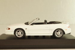 Ford Mustang Cabriolet 1994, white, 940085631, Maxichamps 1:43
