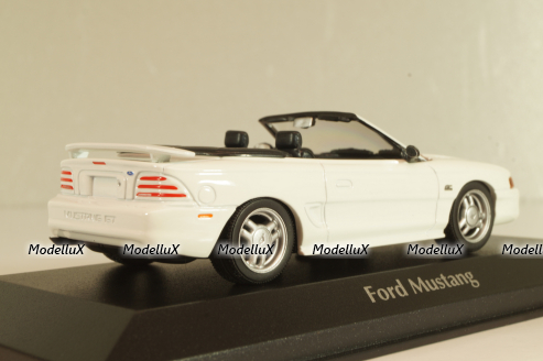 Ford Mustang Cabriolet 1994, white, 940085631, Maxichamps 1:43