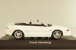 Ford Mustang Cabriolet 1994, white, 940085631, Maxichamps 1:43