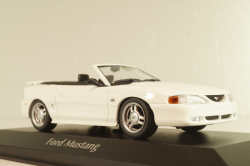 Ford Mustang Cabriolet 1994, white, 940085631, Maxichamps 1:43
