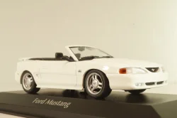 Ford Mustang Cabriolet 1994, white, 940085631, Maxichamps 1:43