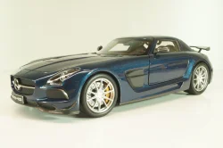 Mercedes-Benz SLS AMG Black series 2013, blue metallic, 110033026, Minichamps 1:18