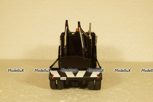 Freightliner FLA Road Ranger Towing 1987, black, American Trucks, France #3,  Altaya  1:43