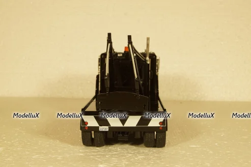 Freightliner FLA Road Ranger Towing 1987, black, American Trucks, France #3,  Altaya  1:43