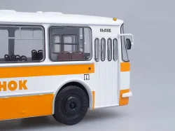 ЛАЗ-695Н Орлёнок, арт. 310008, Советский Автобус 1:43