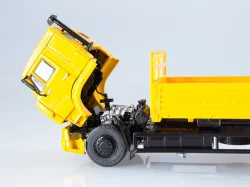 КАМАЗ-65117 бортовой (ранний), SSM1319, SSM 1:43