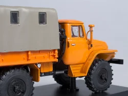 Урал-375Д бортовой с тентом 1964, оранжевый, SSM1104, SSM 1:43