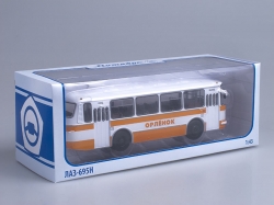 ЛАЗ-695Н Орлёнок, арт. 310008, Советский Автобус 1:43