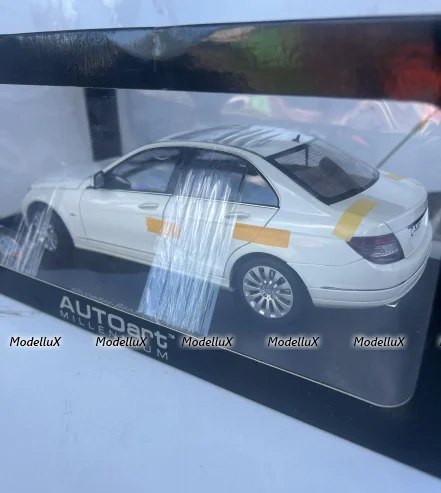 Mercedes-Benz C-class Elegance W204, 2007, white, 76262, AutoArt 1:18