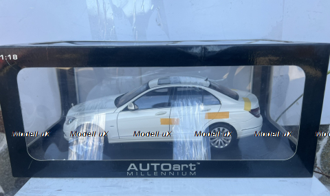 Mercedes-Benz C-class Elegance W204, 2007, white, 76262, AutoArt 1:18