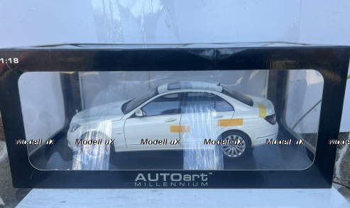 Mercedes-Benz C-class Elegance W204, 2007, white, 76262, AutoArt 1:18