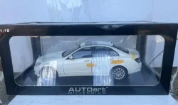 Mercedes-Benz C-class Elegance W204, 2007, white, 76262, AutoArt 1:18