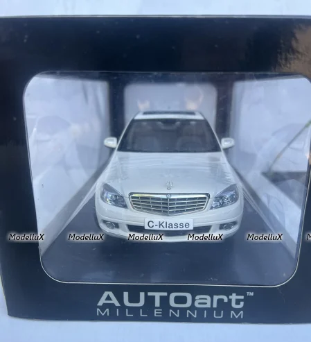 Mercedes-Benz C-class Elegance W204, 2007, white, 76262, AutoArt 1:18