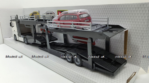 Mercedes Actros 2545 white Car transport with Ford Focus Turnier, Burago 1:43