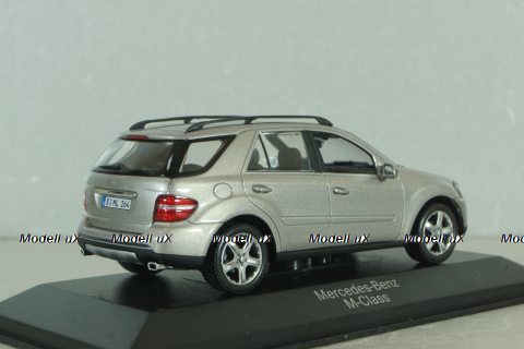 Mercedes-Benz ML 350  (W164) 2005, silver, Minichamps 1:43