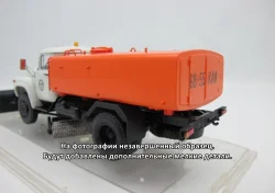 КО–713-01 поливомоечный автомобиль на шасси Зил, 2000-е г. Тверь, 113049,  DiP Models 1:43