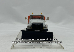 КО–713-01 поливомоечный автомобиль на шасси УАМЗ-431410, 1999 г. Томск, 113054,  DiP Models 1:43