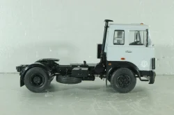 Маз-54323 тягач 1988г, серый, конверсия шасси - АвтоИстория, кабина НАП 1:43