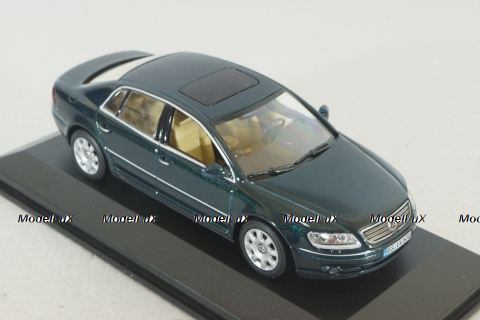 Volkswagen Phaeton 2002, green  Minichamps 1:43