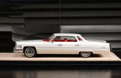 Cadillac Sedan Deville 1976, Cotillion White STM76501, Stamp models 1:43 