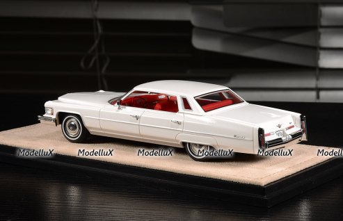 Cadillac Sedan Deville 1976, Cotillion White STM76501, Stamp models 1:43 