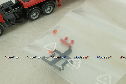 Mercedes SK 2436 with semi trailer, red 141963, Herpa 1:87