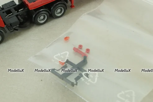 Mercedes SK 2436 with semi trailer, red 141963, Herpa 1:87